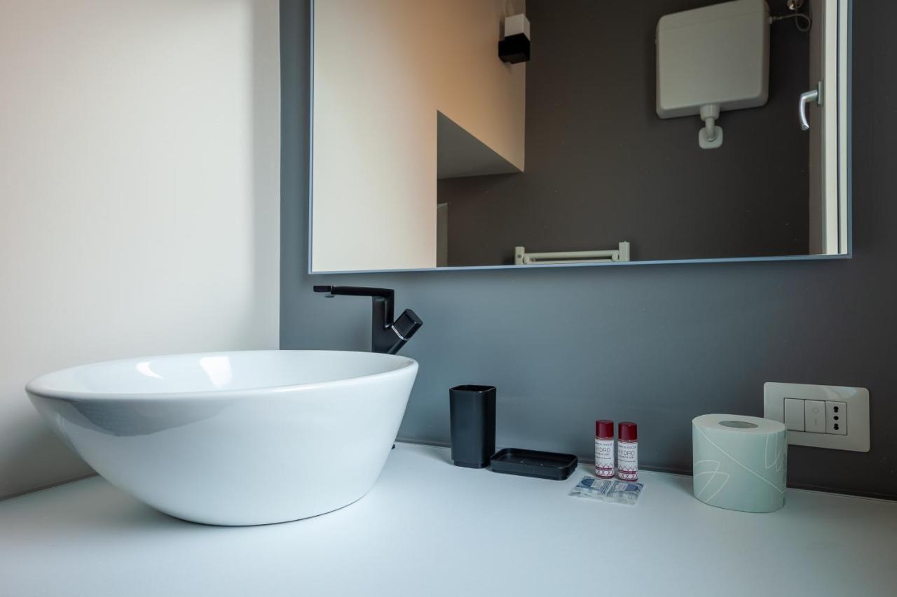 Renovated Apartment In Milan City Center - Commenda 21 Extérieur photo